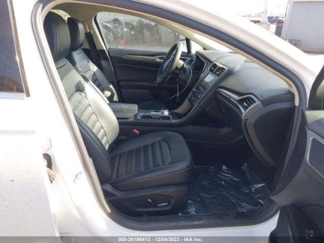 Photo 4 VIN: 3FA6P0CD5LR175150 - FORD FUSION 