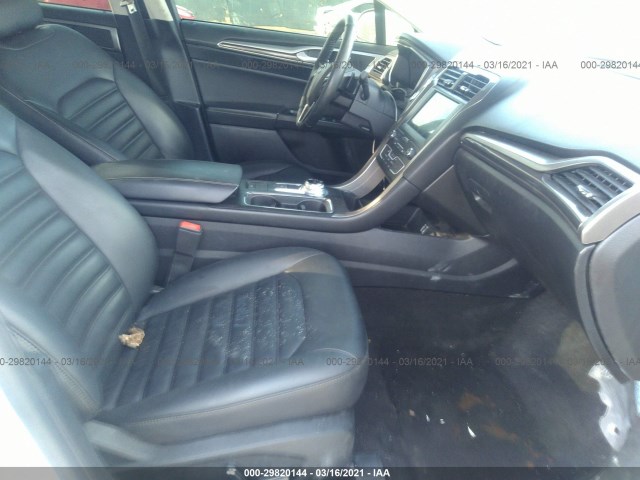 Photo 4 VIN: 3FA6P0CD7KR150555 - FORD FUSION 