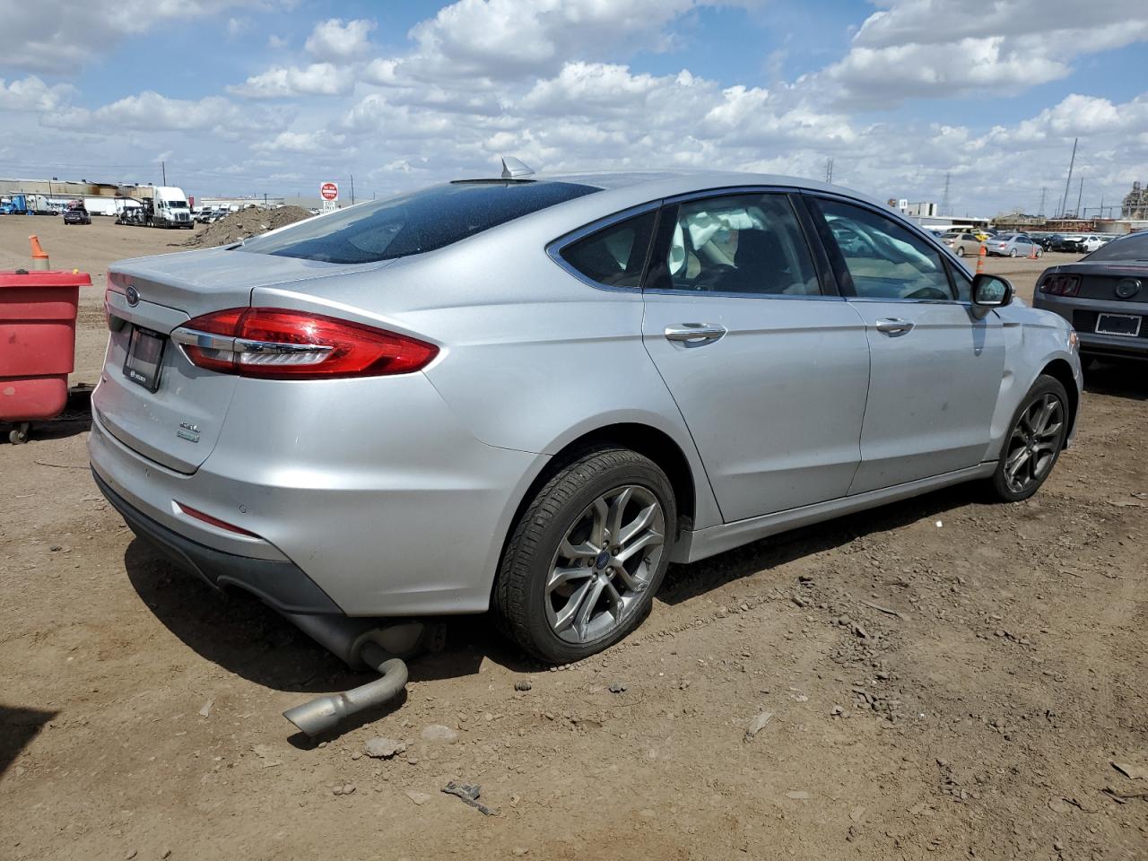 Photo 2 VIN: 3FA6P0CD8KR117905 - FORD FUSION 