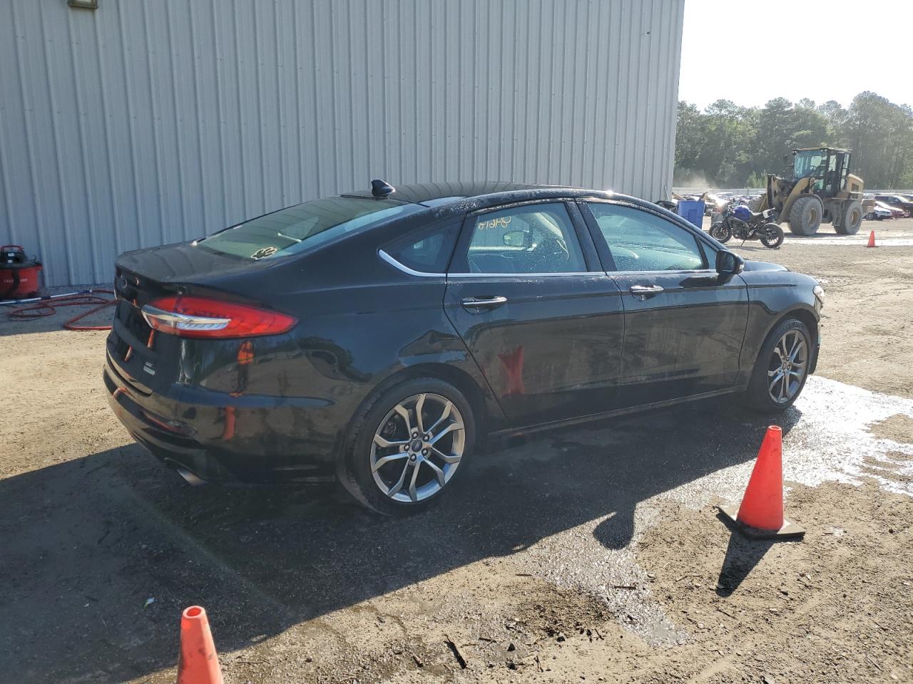 Photo 2 VIN: 3FA6P0CDXLR138191 - FORD FUSION 