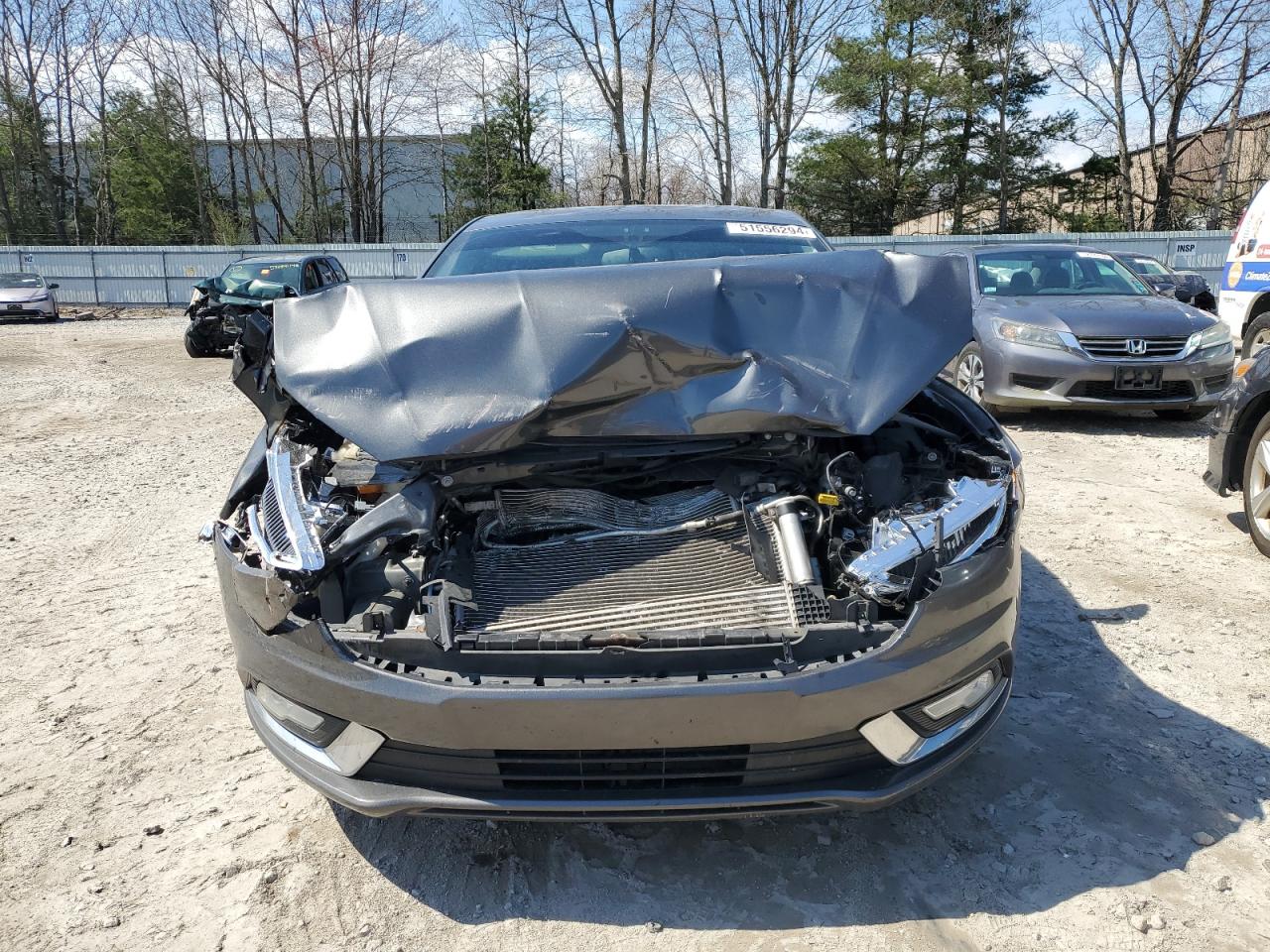 Photo 4 VIN: 3FA6P0D91JR155131 - FORD FUSION 