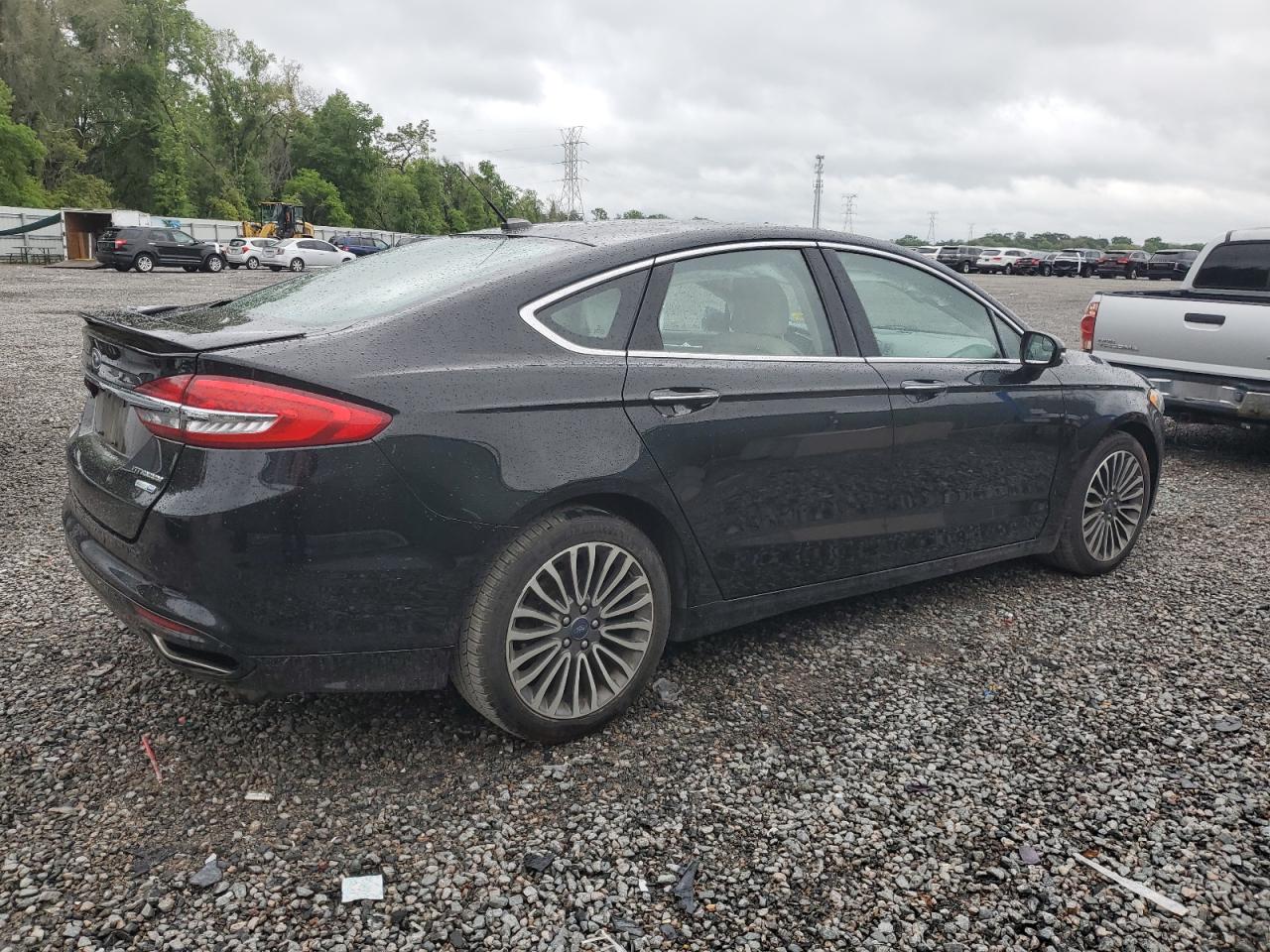 Photo 2 VIN: 3FA6P0D91JR187836 - FORD FUSION 