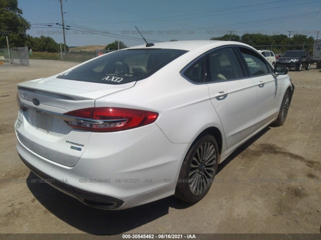 Photo 3 VIN: 3FA6P0D92JR143456 - FORD FUSION 