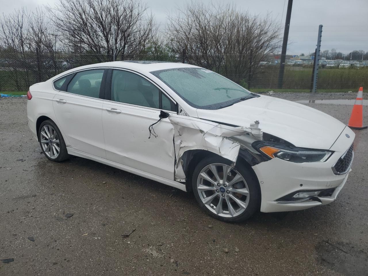 Photo 3 VIN: 3FA6P0D93HR251675 - FORD FUSION 