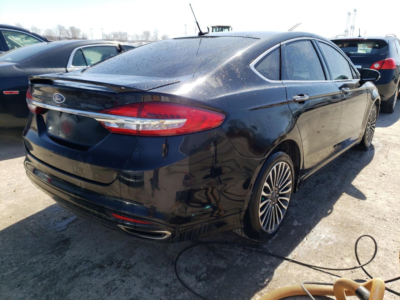 Photo 2 VIN: 3FA6P0D93JR234235 - FORD FUSION 