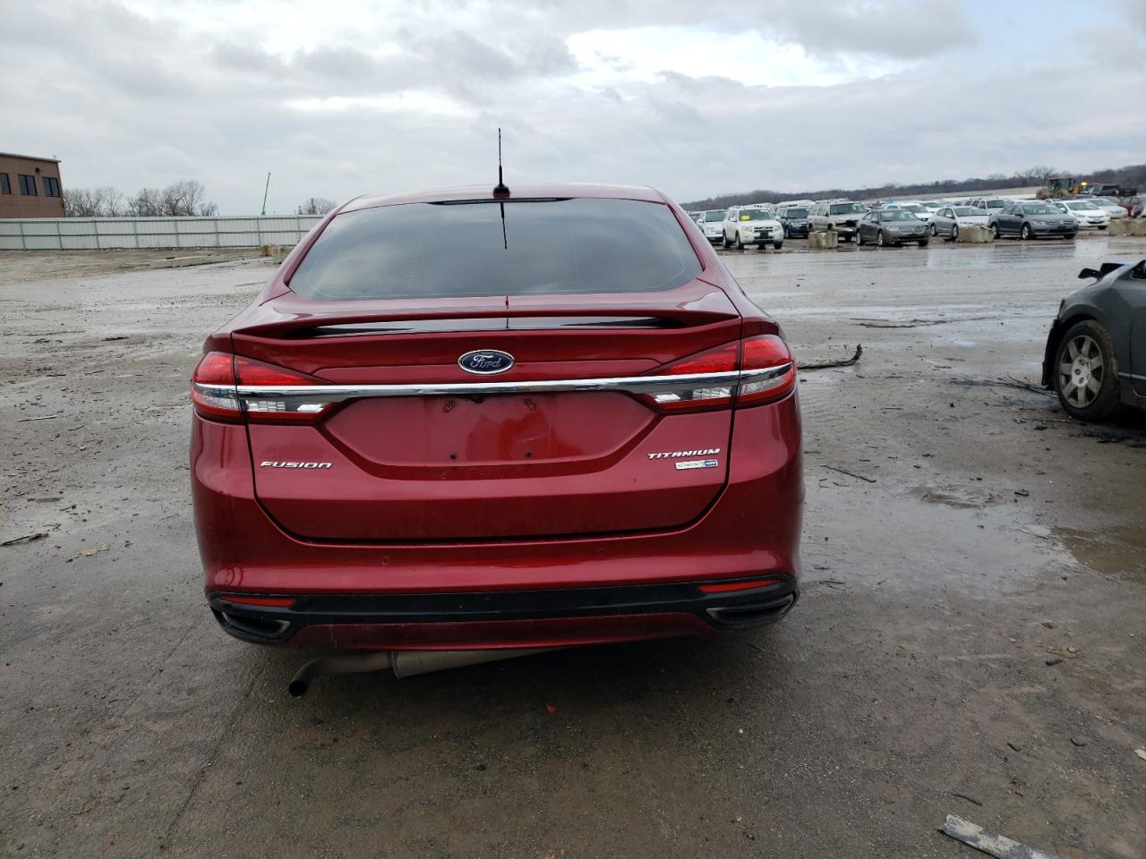 Photo 5 VIN: 3FA6P0D94HR215333 - FORD FUSION 