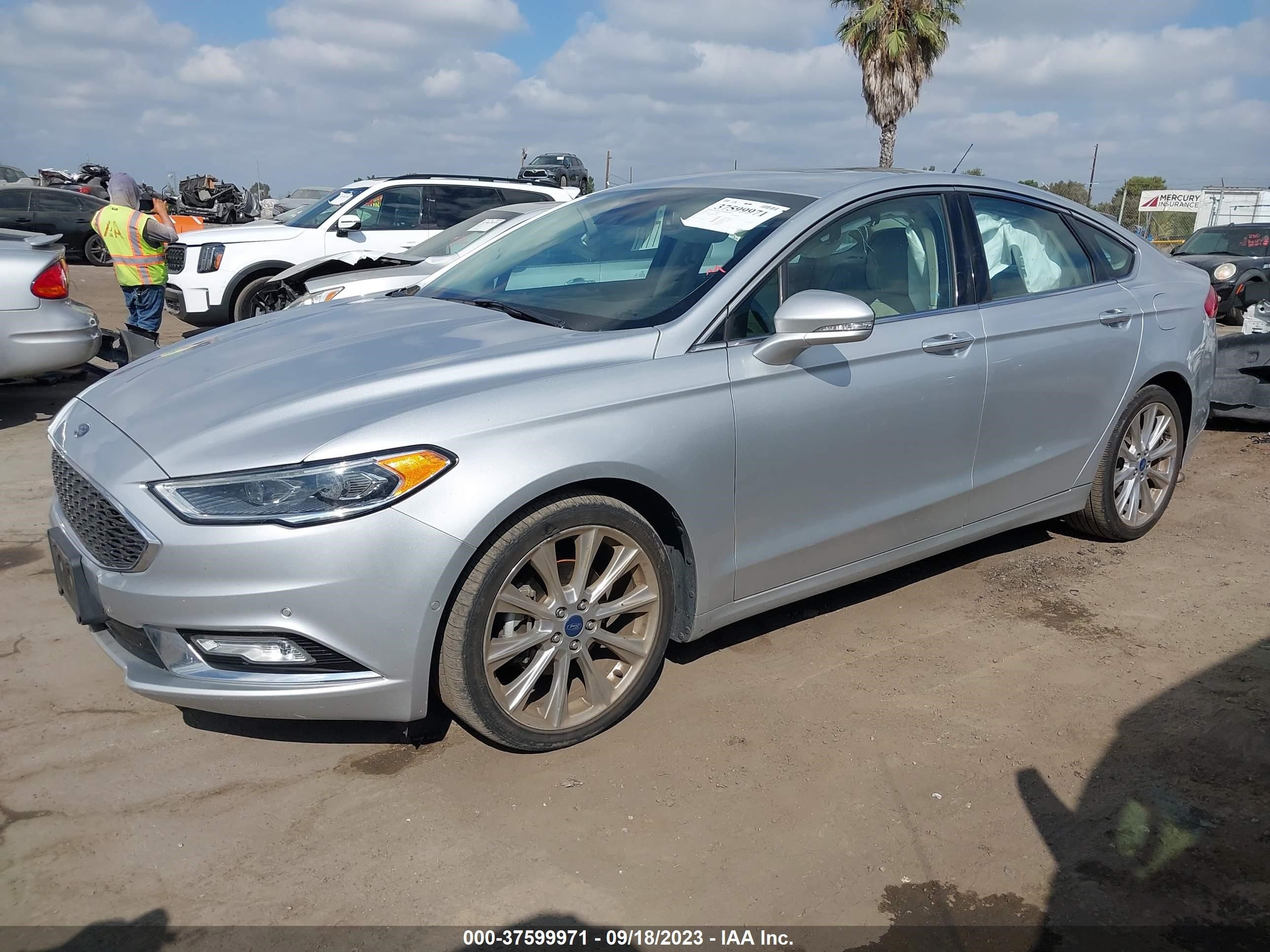 Photo 1 VIN: 3FA6P0D95HR130033 - FORD FUSION 