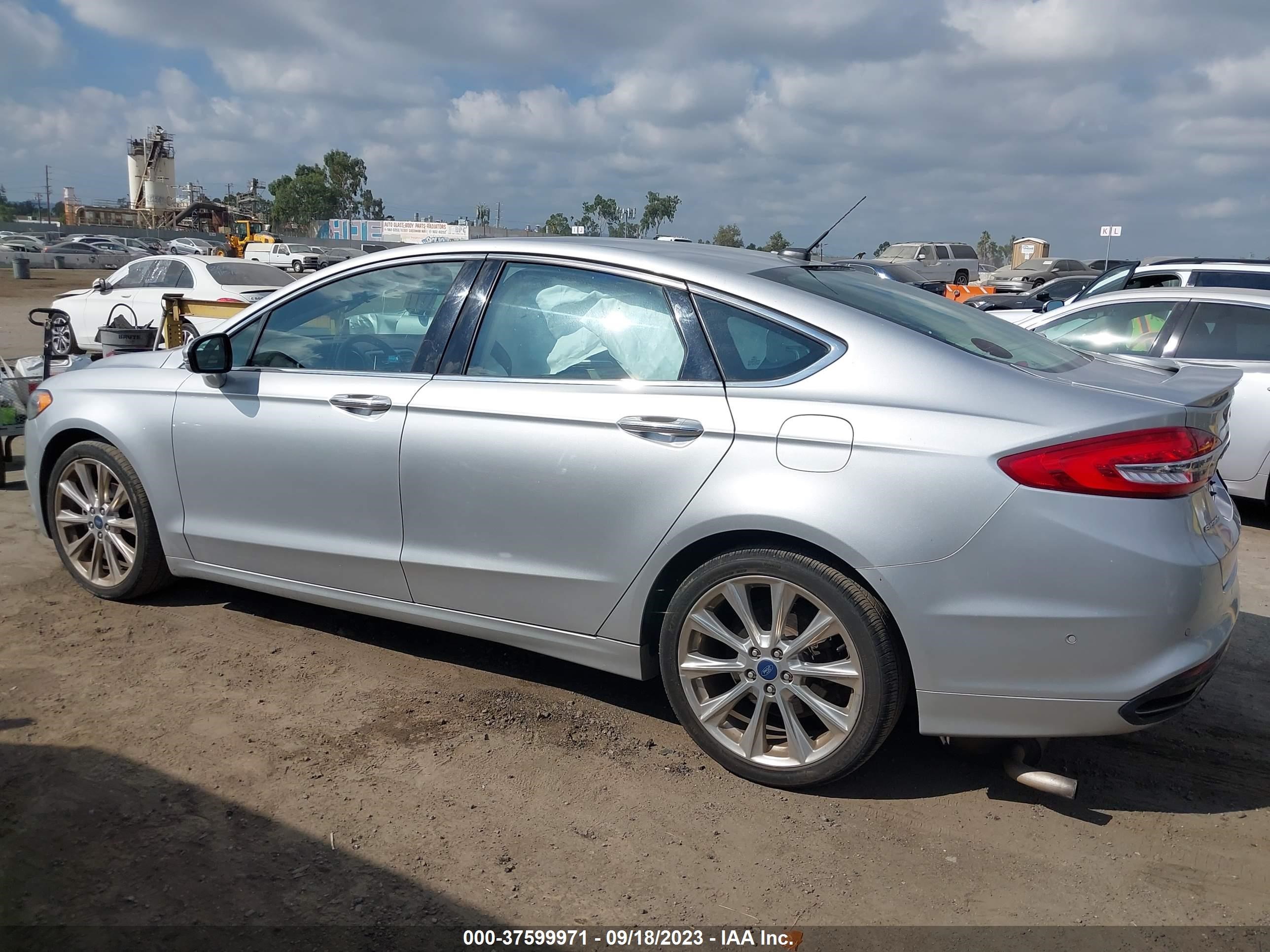 Photo 13 VIN: 3FA6P0D95HR130033 - FORD FUSION 