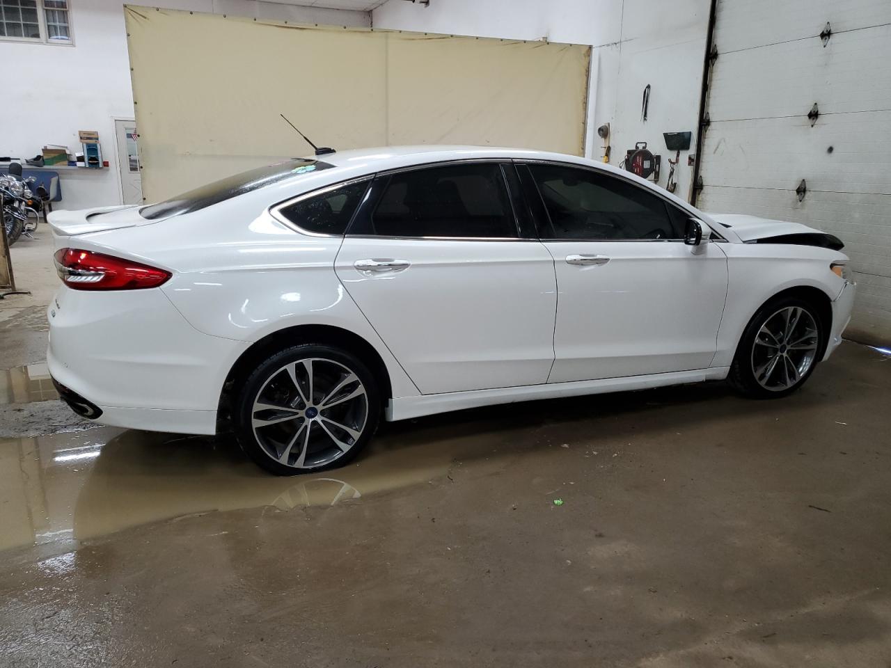 Photo 2 VIN: 3FA6P0D96HR128694 - FORD FUSION 