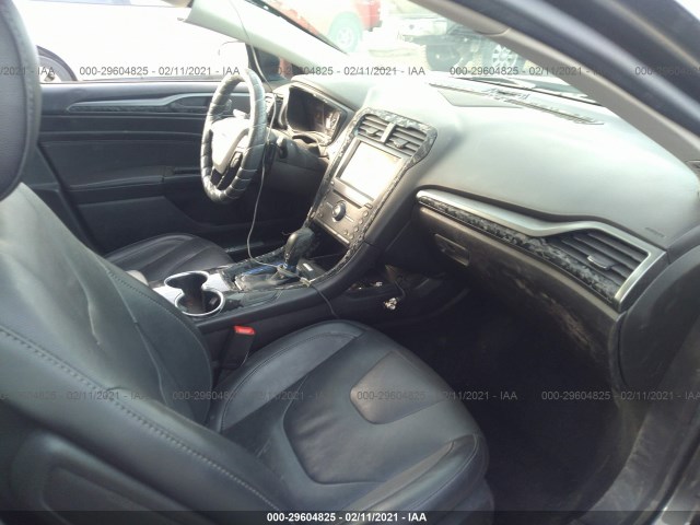 Photo 4 VIN: 3FA6P0D97GR333701 - FORD FUSION 