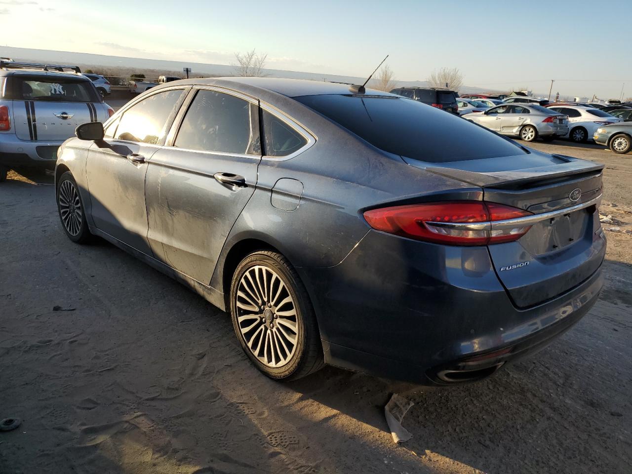 Photo 1 VIN: 3FA6P0D98JR233565 - FORD FUSION 