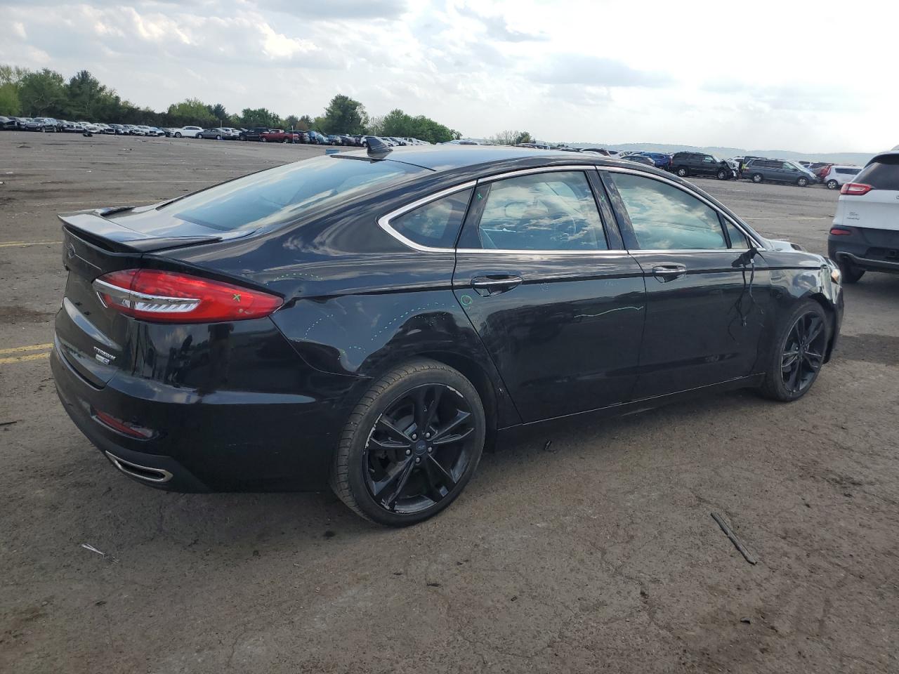 Photo 2 VIN: 3FA6P0D98LR175038 - FORD FUSION 