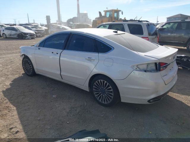 Photo 2 VIN: 3FA6P0D9XJR233437 - FORD FUSION 