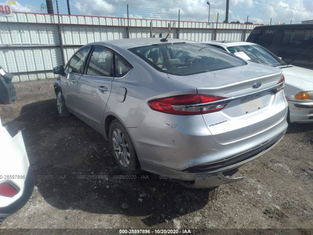 Photo 2 VIN: 3FA6P0G70JR114760 - FORD FUSION 