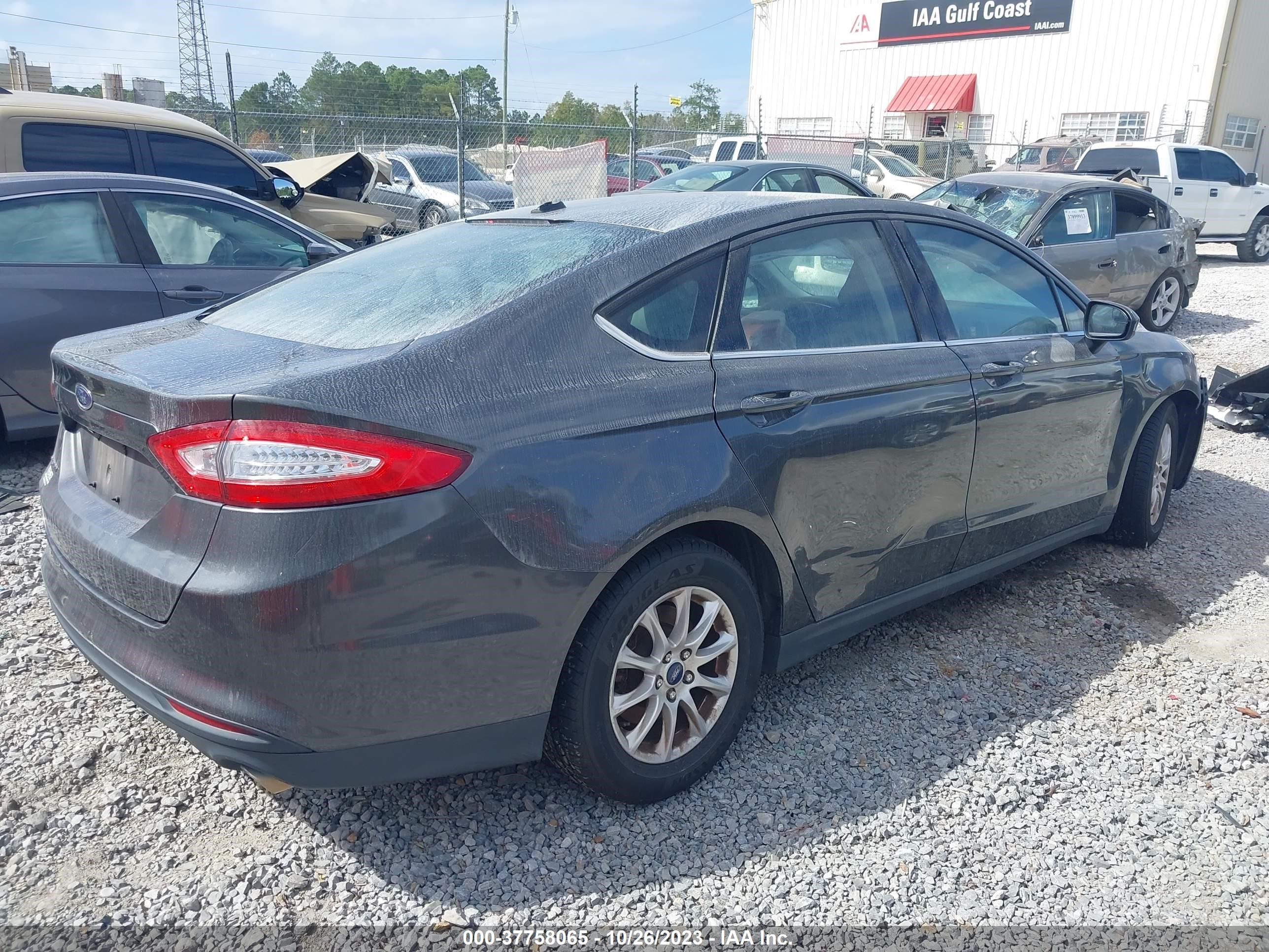 Photo 3 VIN: 3FA6P0G71FR231125 - FORD FUSION 