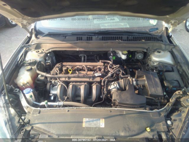 Photo 9 VIN: 3FA6P0G71HR104720 - FORD FUSION 