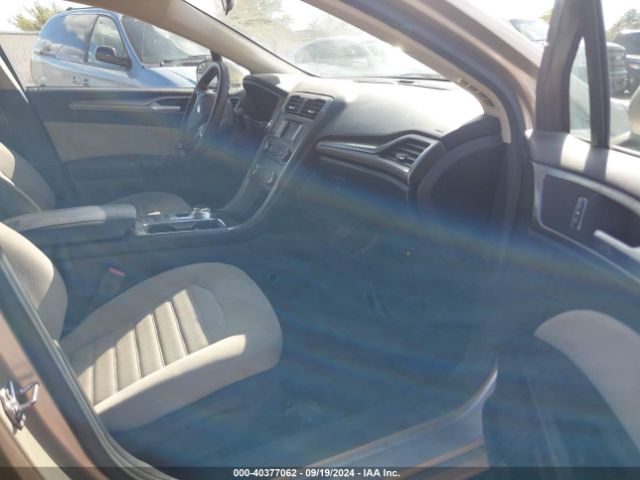 Photo 4 VIN: 3FA6P0G71HR228809 - FORD FUSION 