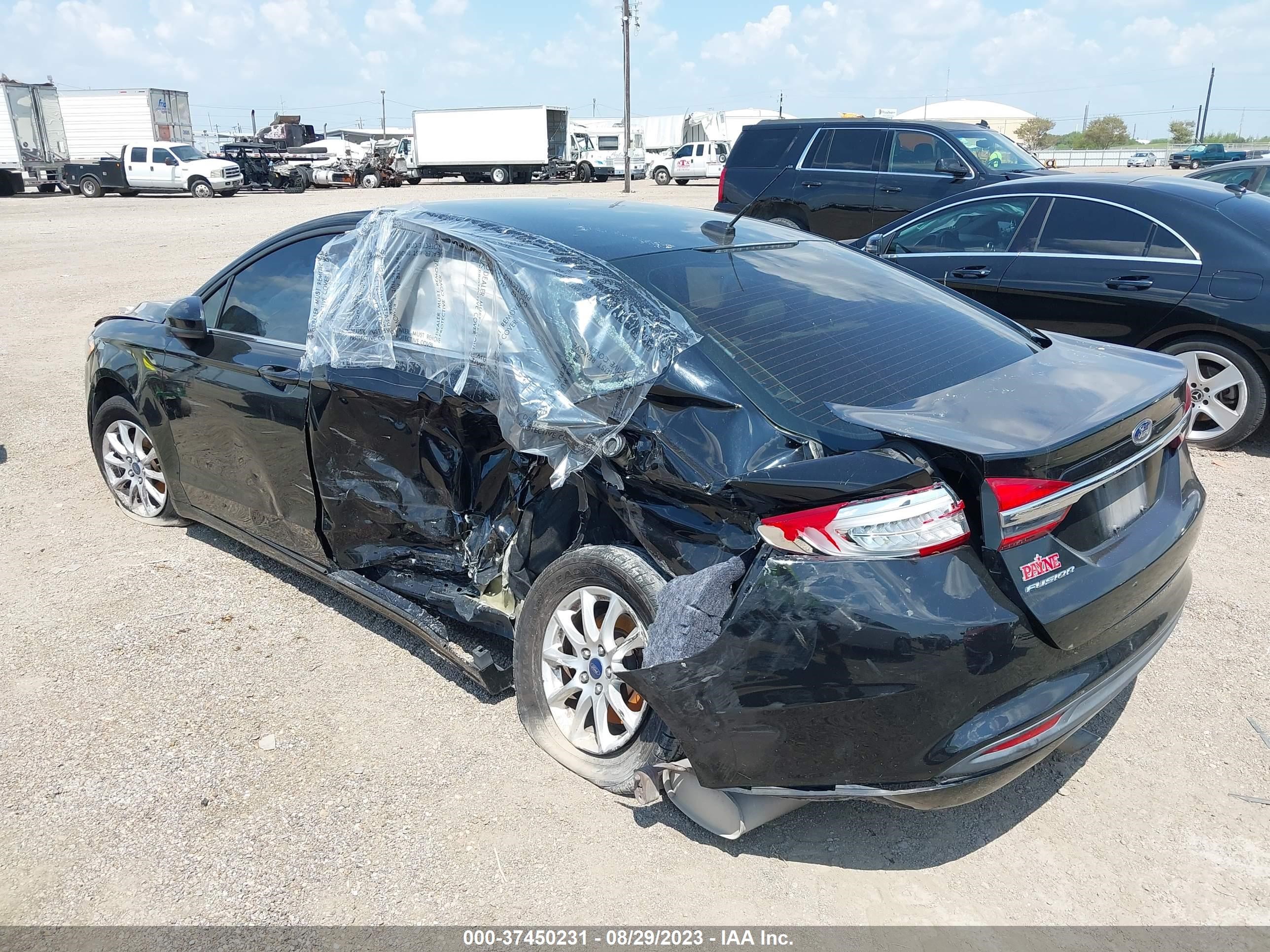 Photo 2 VIN: 3FA6P0G71HR231807 - FORD FUSION 