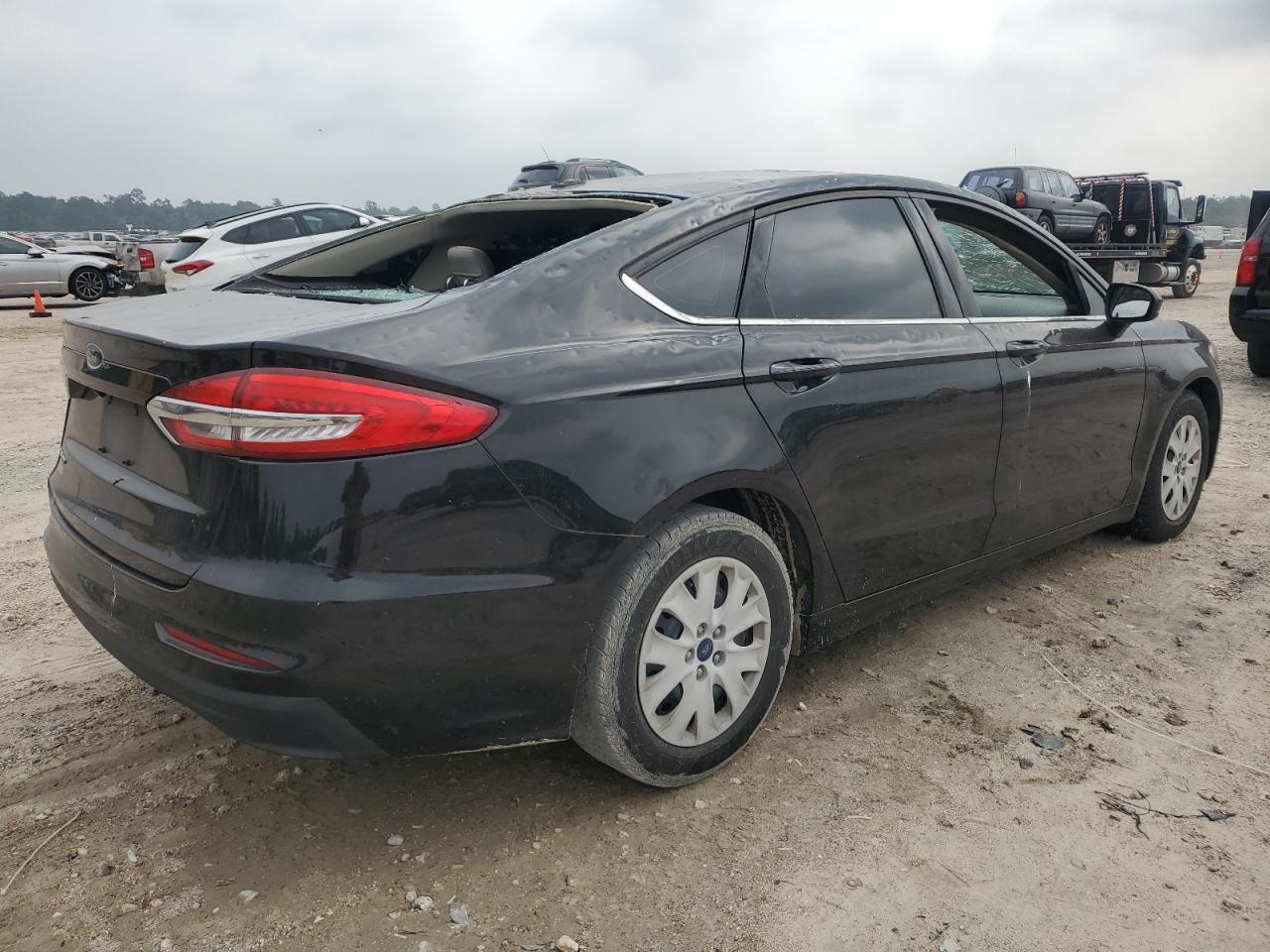 Photo 2 VIN: 3FA6P0G71KR142374 - FORD FUSION 