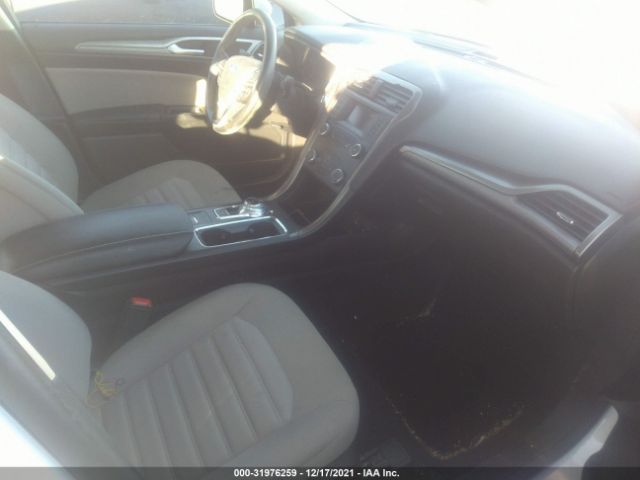 Photo 4 VIN: 3FA6P0G71KR173284 - FORD FUSION 