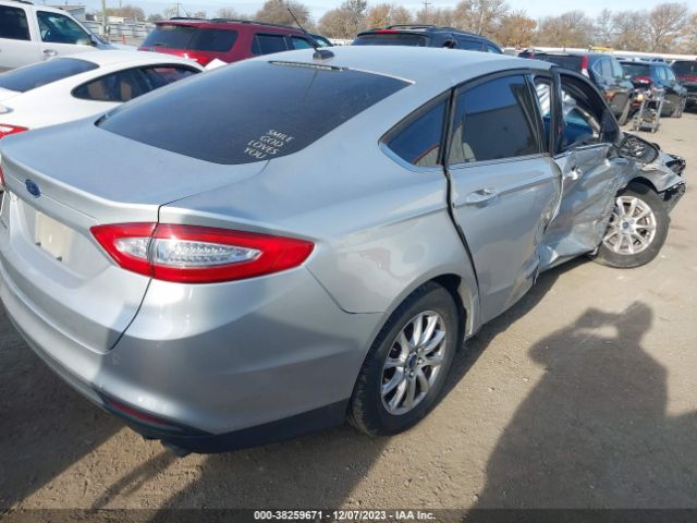 Photo 3 VIN: 3FA6P0G72GR165332 - FORD FUSION 