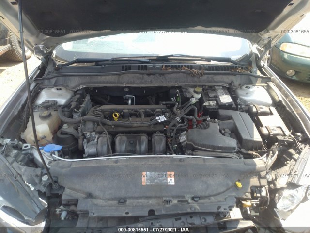 Photo 9 VIN: 3FA6P0G72GR336001 - FORD FUSION 