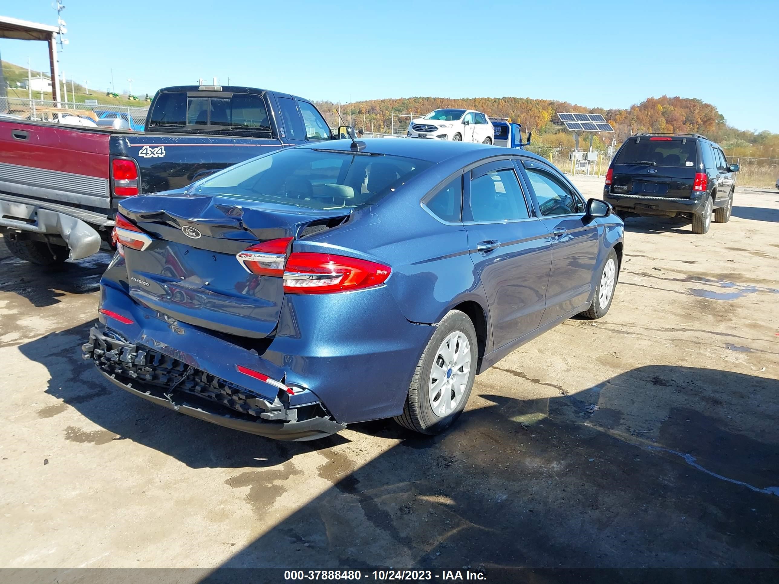 Photo 3 VIN: 3FA6P0G72KR267917 - FORD FUSION 