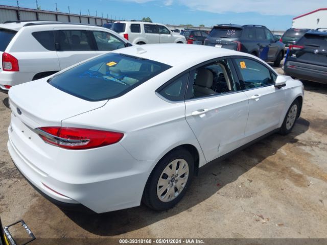 Photo 3 VIN: 3FA6P0G72LR235633 - FORD FUSION 