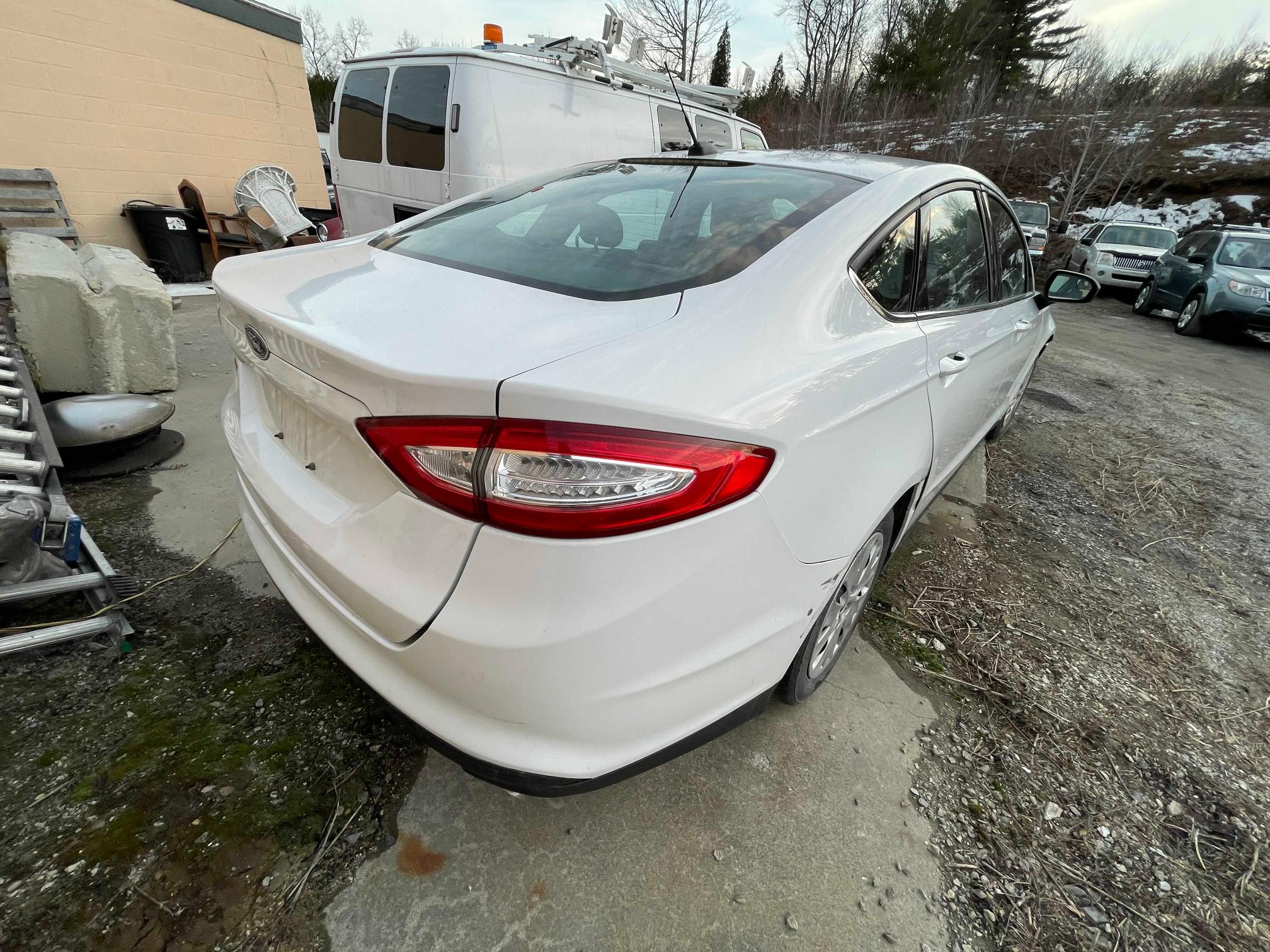 Photo 3 VIN: 3FA6P0G73DR129967 - FORD FUSION S 