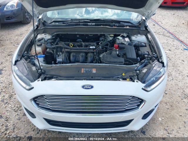 Photo 9 VIN: 3FA6P0G73GR205501 - FORD FUSION 