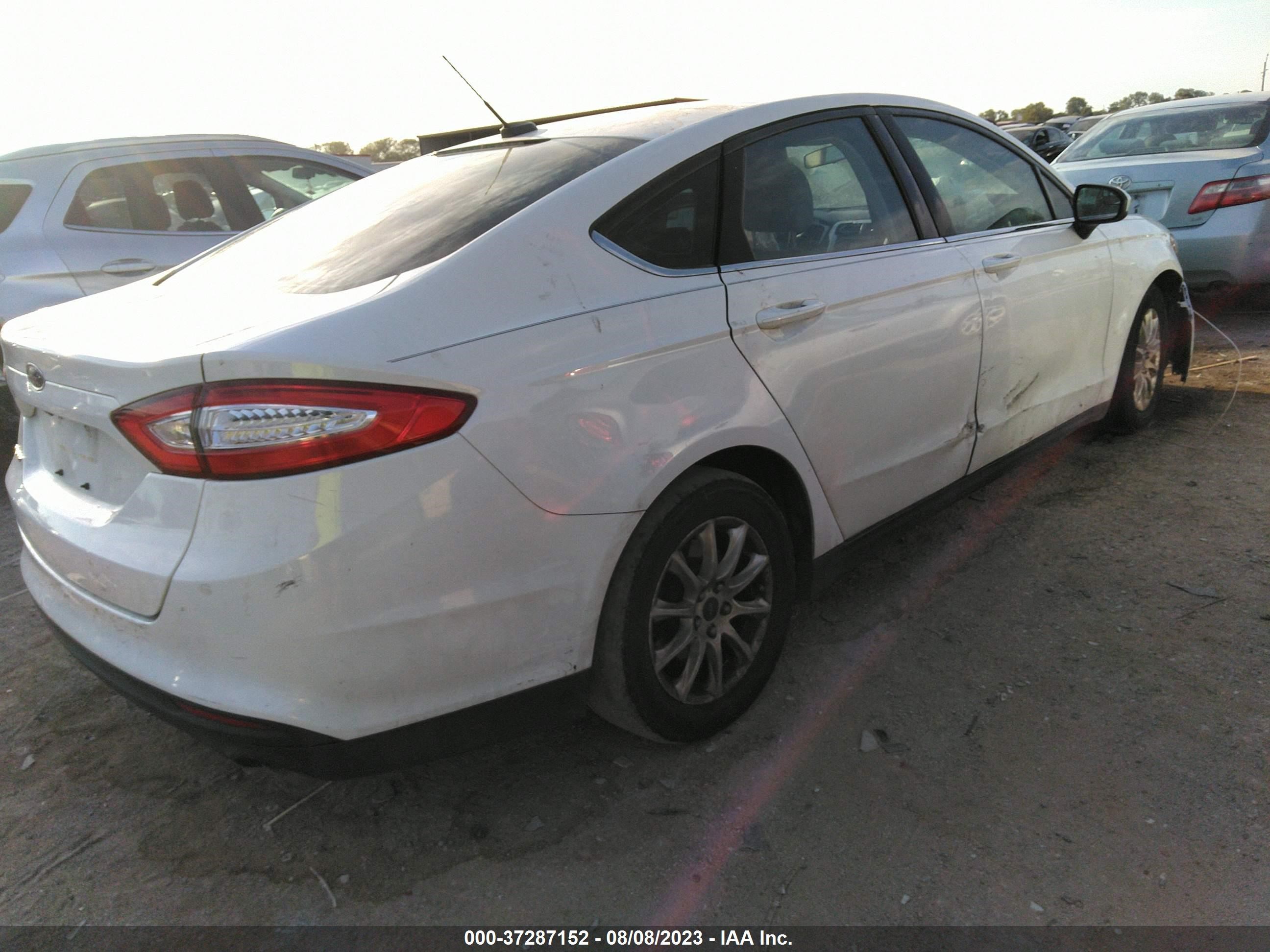 Photo 3 VIN: 3FA6P0G73GR341000 - FORD FUSION 