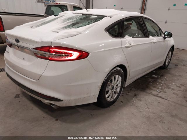 Photo 3 VIN: 3FA6P0G73JR270923 - FORD FUSION 