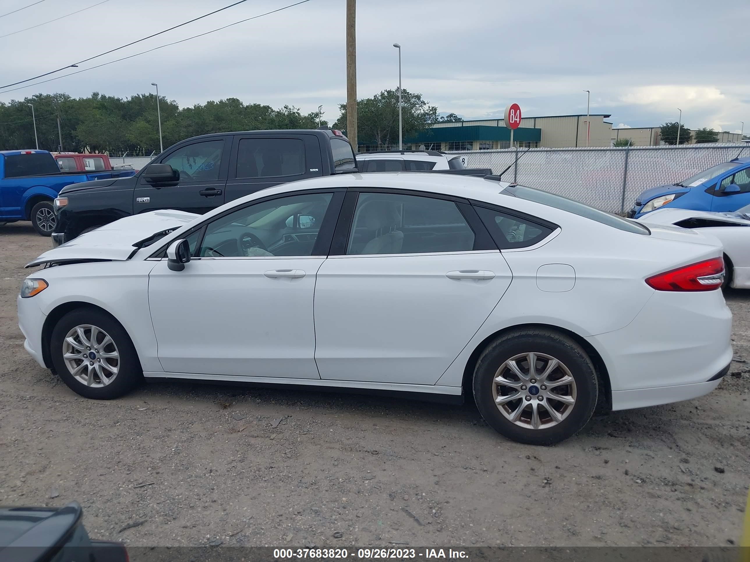 Photo 13 VIN: 3FA6P0G74HR328919 - FORD FUSION 