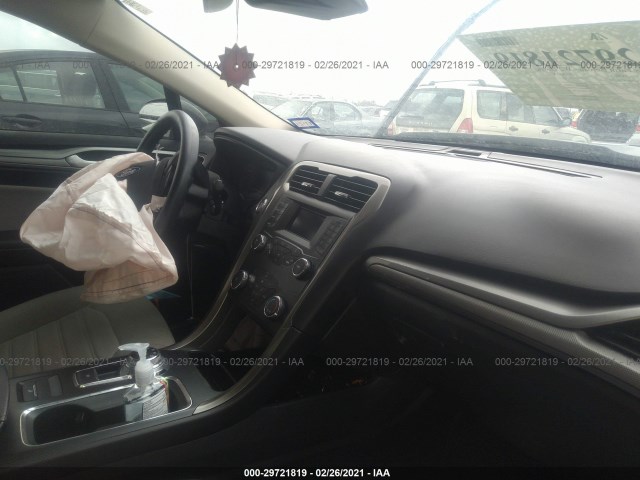 Photo 4 VIN: 3FA6P0G74KR250519 - FORD FUSION 