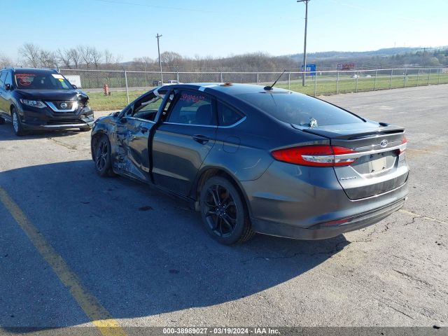 Photo 2 VIN: 3FA6P0G75JR186604 - FORD FUSION 