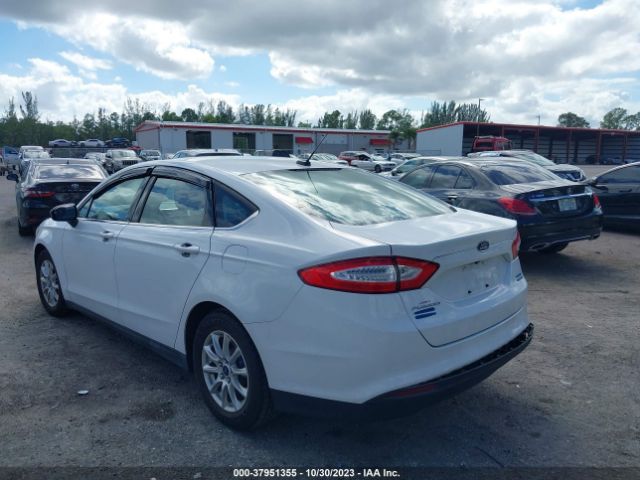 Photo 2 VIN: 3FA6P0G76FR142005 - FORD FUSION 