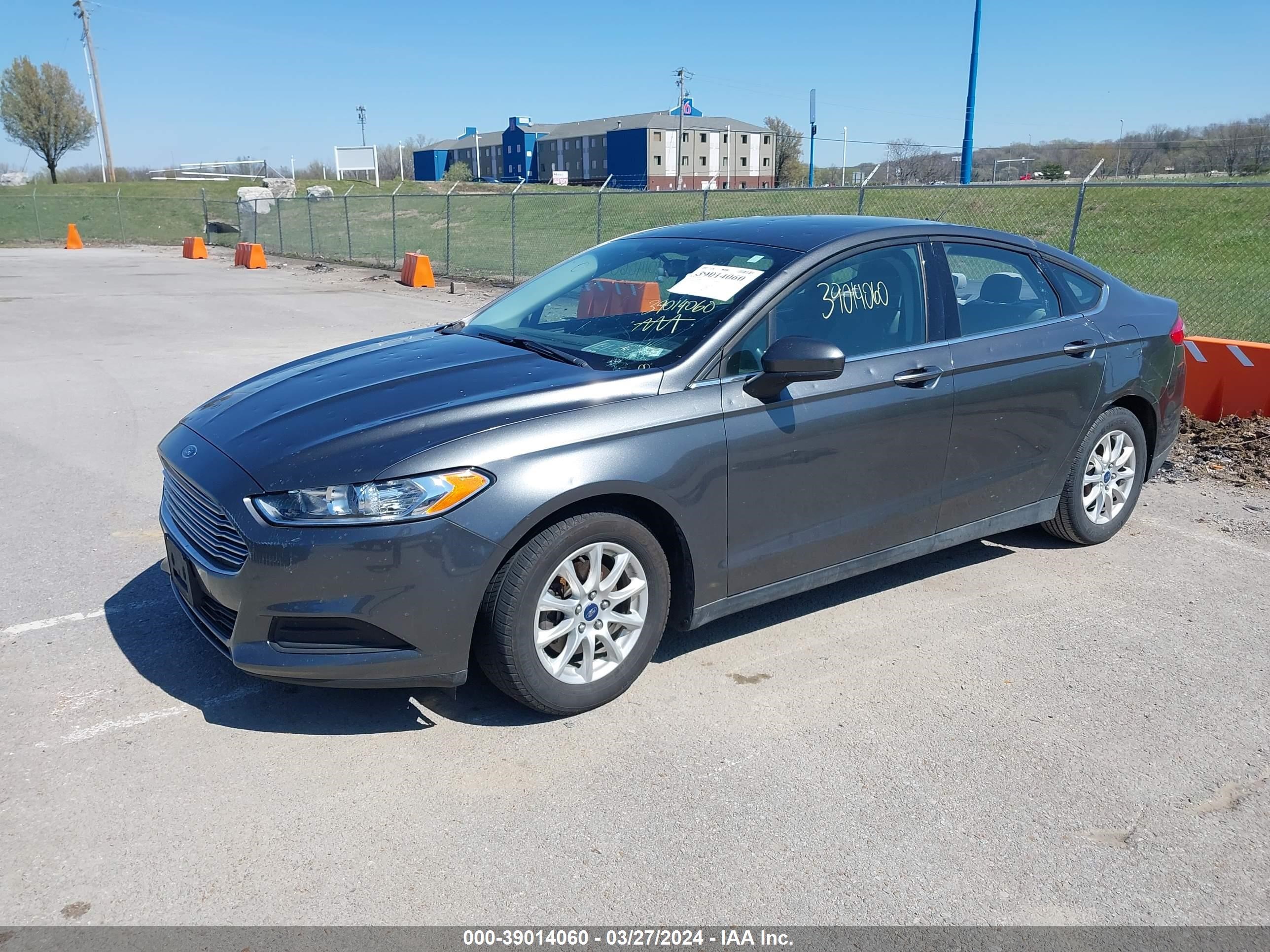 Photo 1 VIN: 3FA6P0G76GR355263 - FORD FUSION 