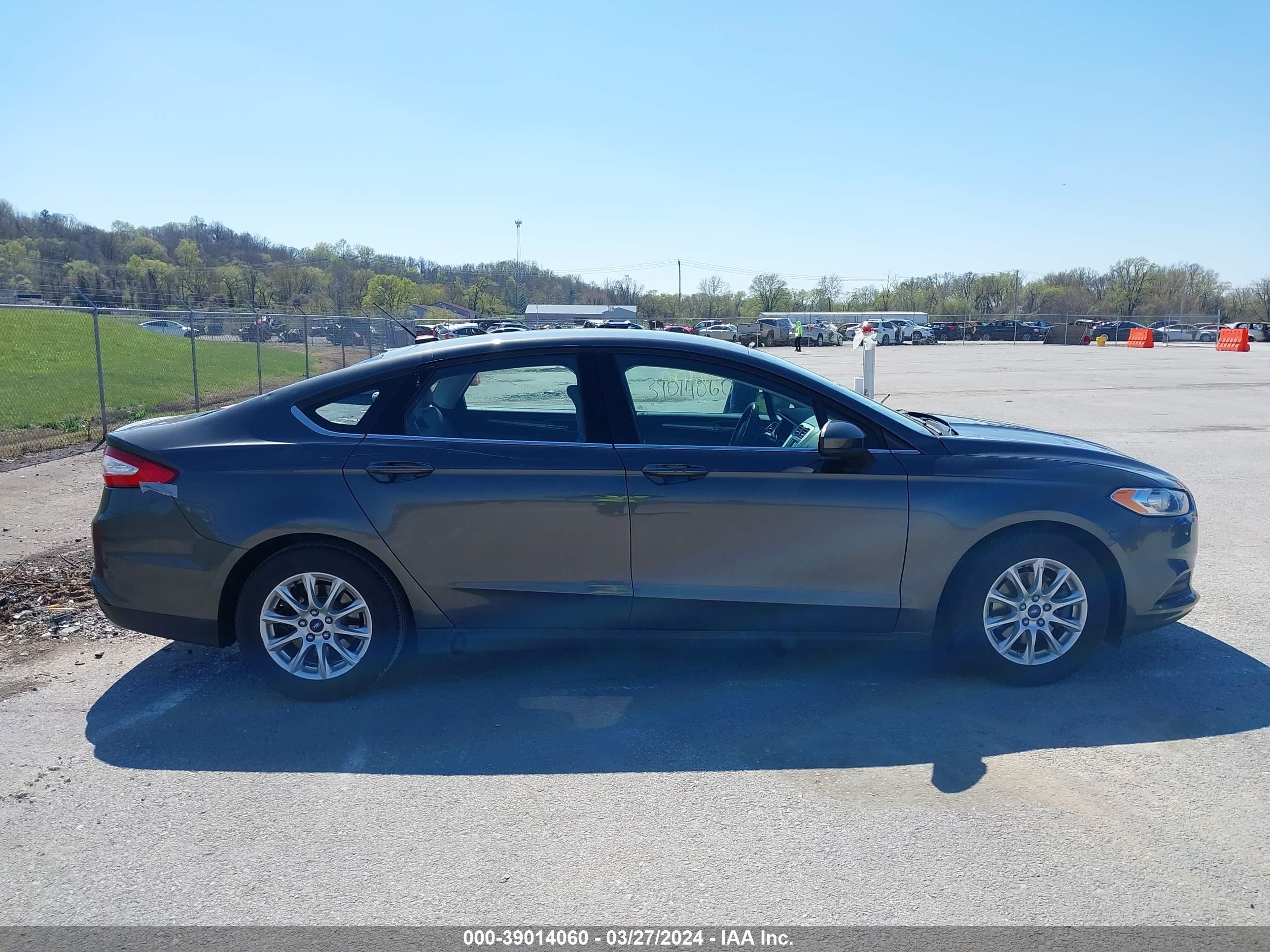 Photo 12 VIN: 3FA6P0G76GR355263 - FORD FUSION 