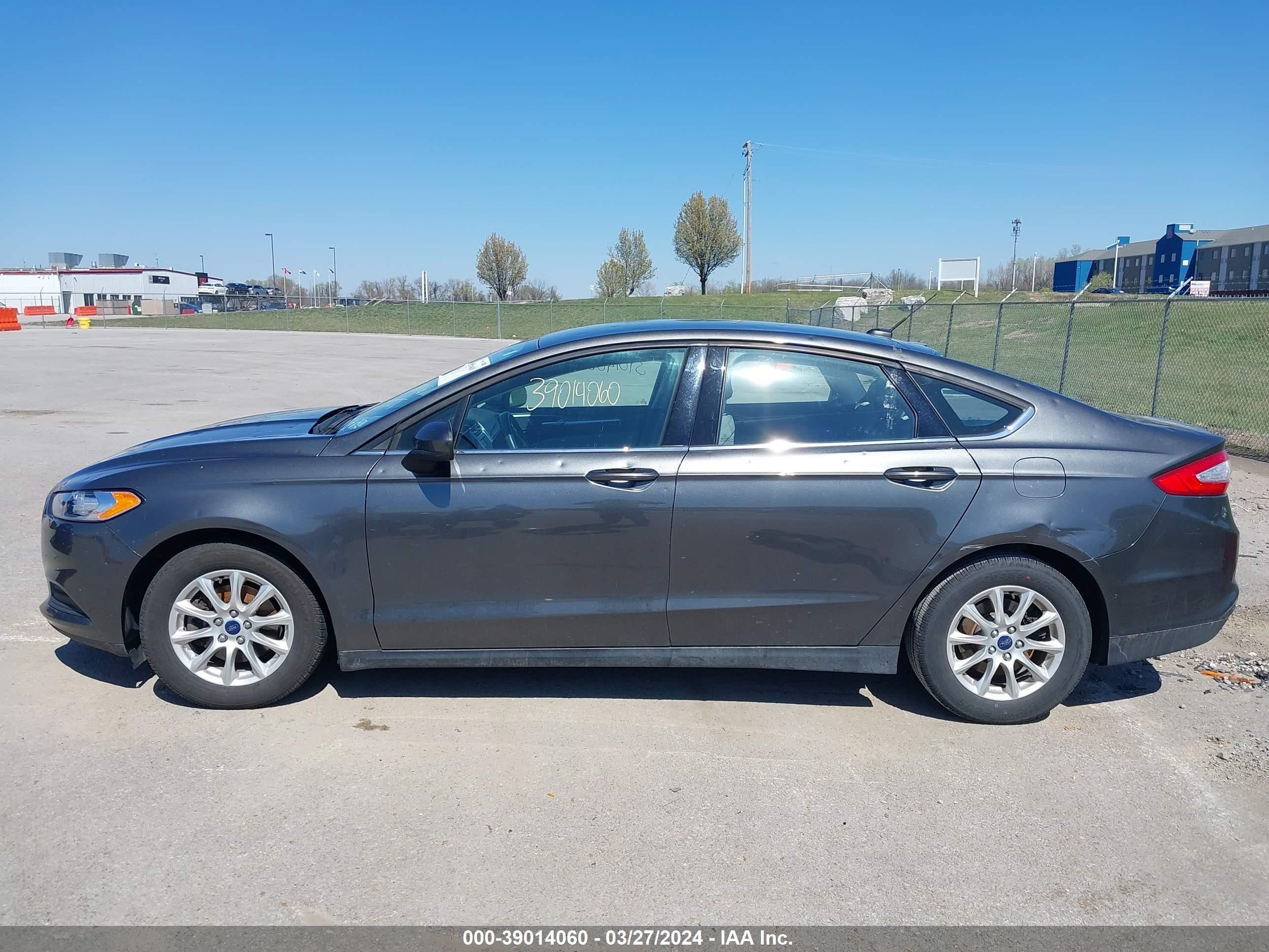 Photo 13 VIN: 3FA6P0G76GR355263 - FORD FUSION 