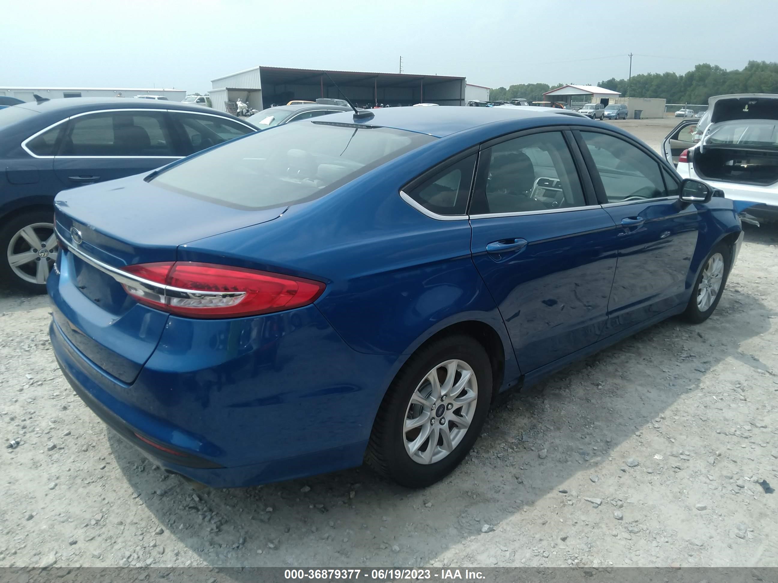 Photo 3 VIN: 3FA6P0G76HR309885 - FORD FUSION 