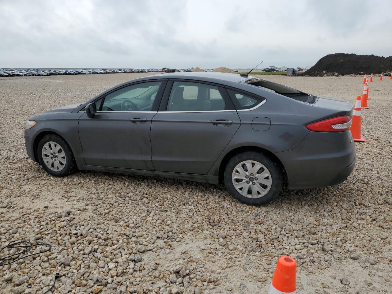 Photo 1 VIN: 3FA6P0G76KR132567 - FORD FUSION 