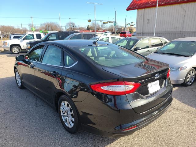 Photo 2 VIN: 3FA6P0G77FR205421 - FORD FUSION S 