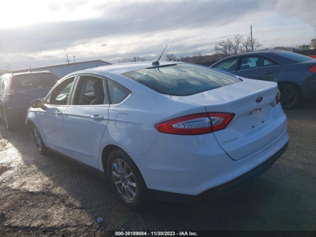 Photo 2 VIN: 3FA6P0G77FR224728 - FORD FUSION 