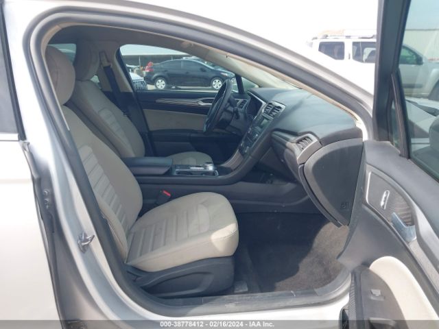 Photo 4 VIN: 3FA6P0G77HR407100 - FORD FUSION 