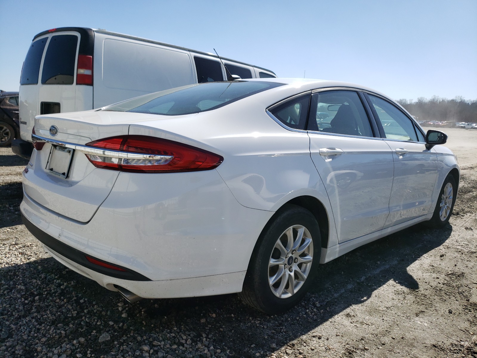 Photo 3 VIN: 3FA6P0G77JR238055 - FORD FUSION S 