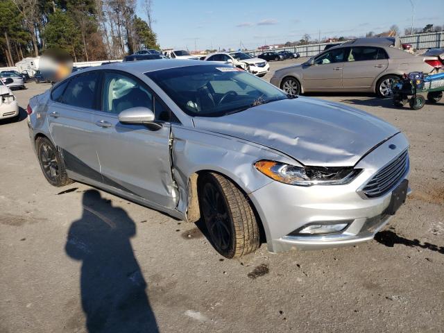 Photo 3 VIN: 3FA6P0G78JR200625 - FORD FUSION 