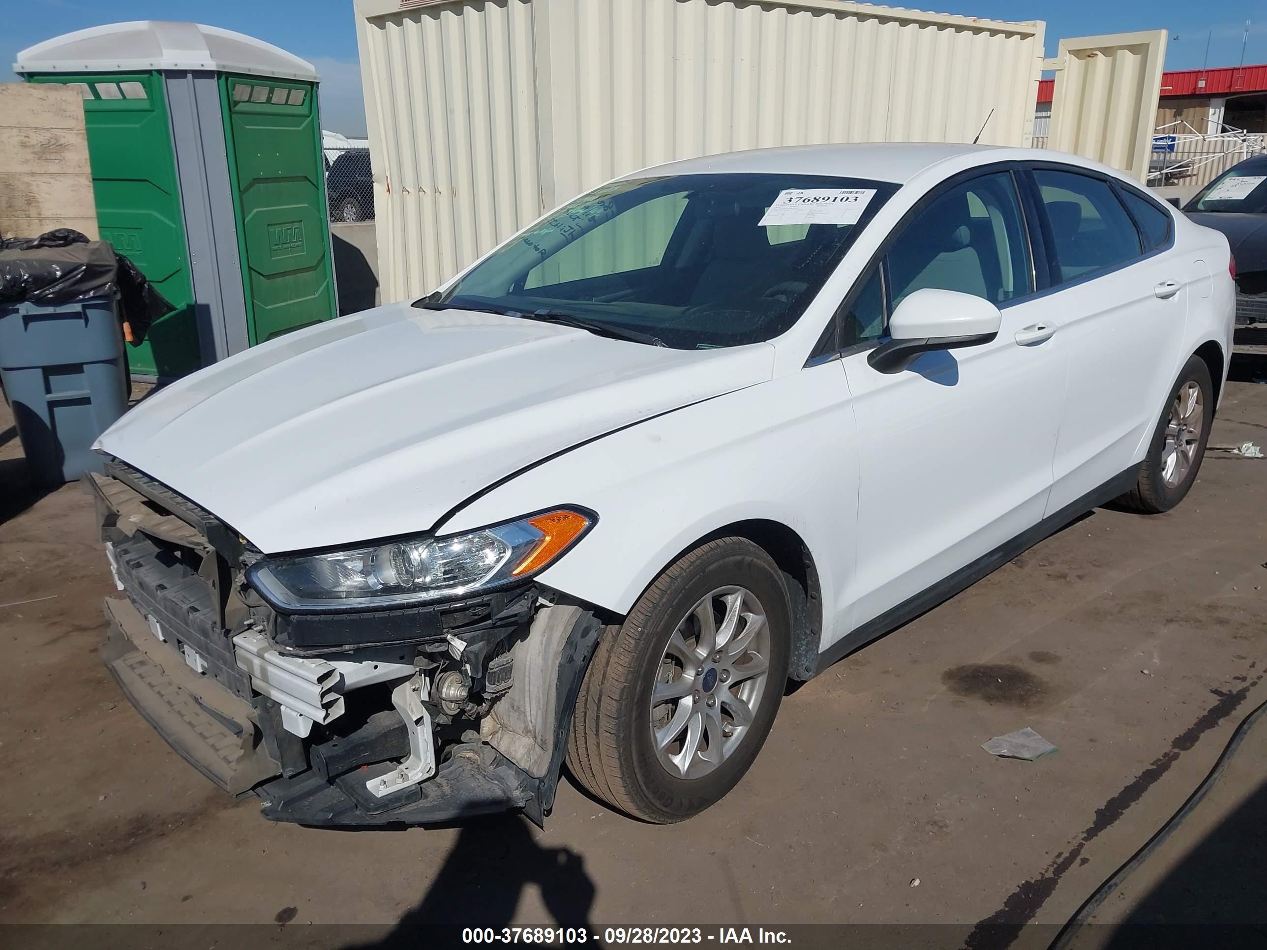 Photo 1 VIN: 3FA6P0G7XGR147421 - FORD FUSION 