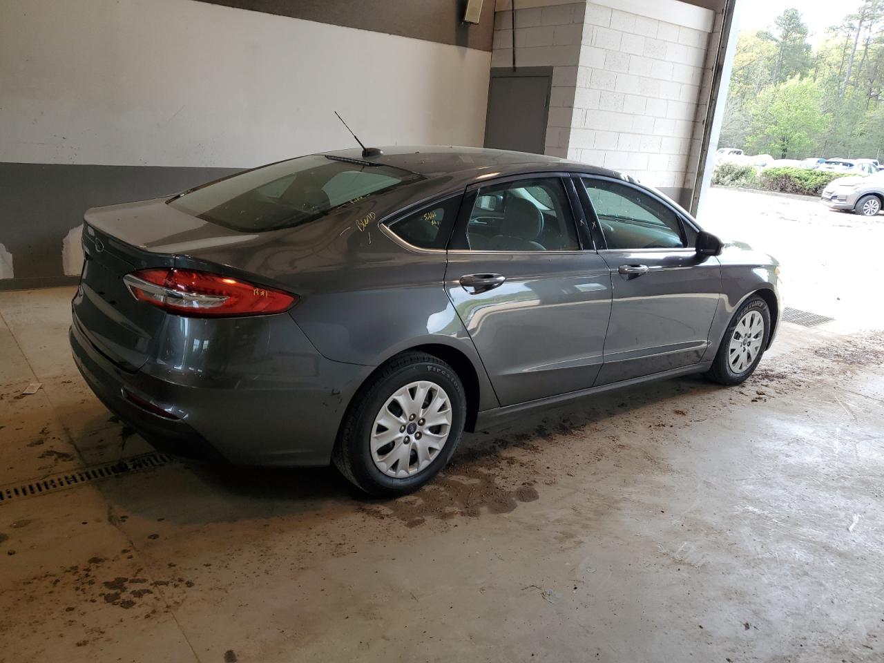 Photo 2 VIN: 3FA6P0G7XKR246538 - FORD FUSION 