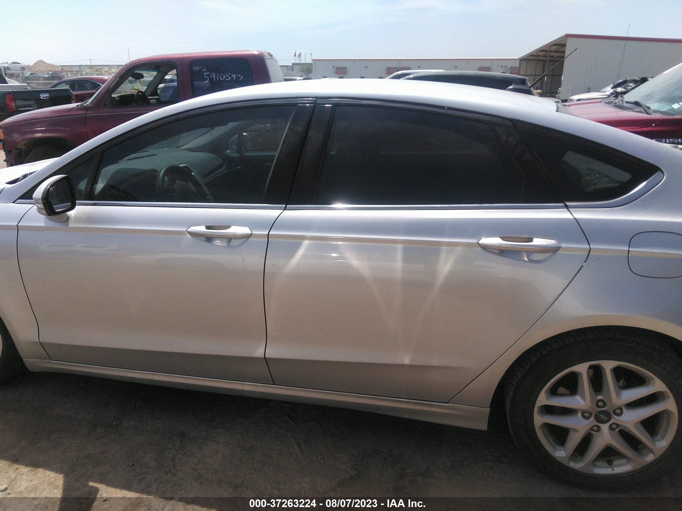 Photo 12 VIN: 3FA6P0H70GR105175 - FORD FUSION 