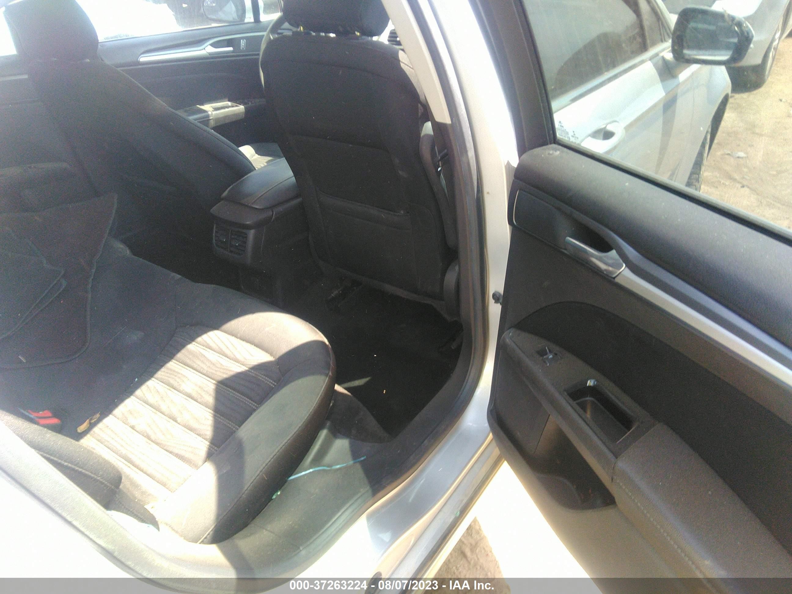 Photo 7 VIN: 3FA6P0H70GR105175 - FORD FUSION 